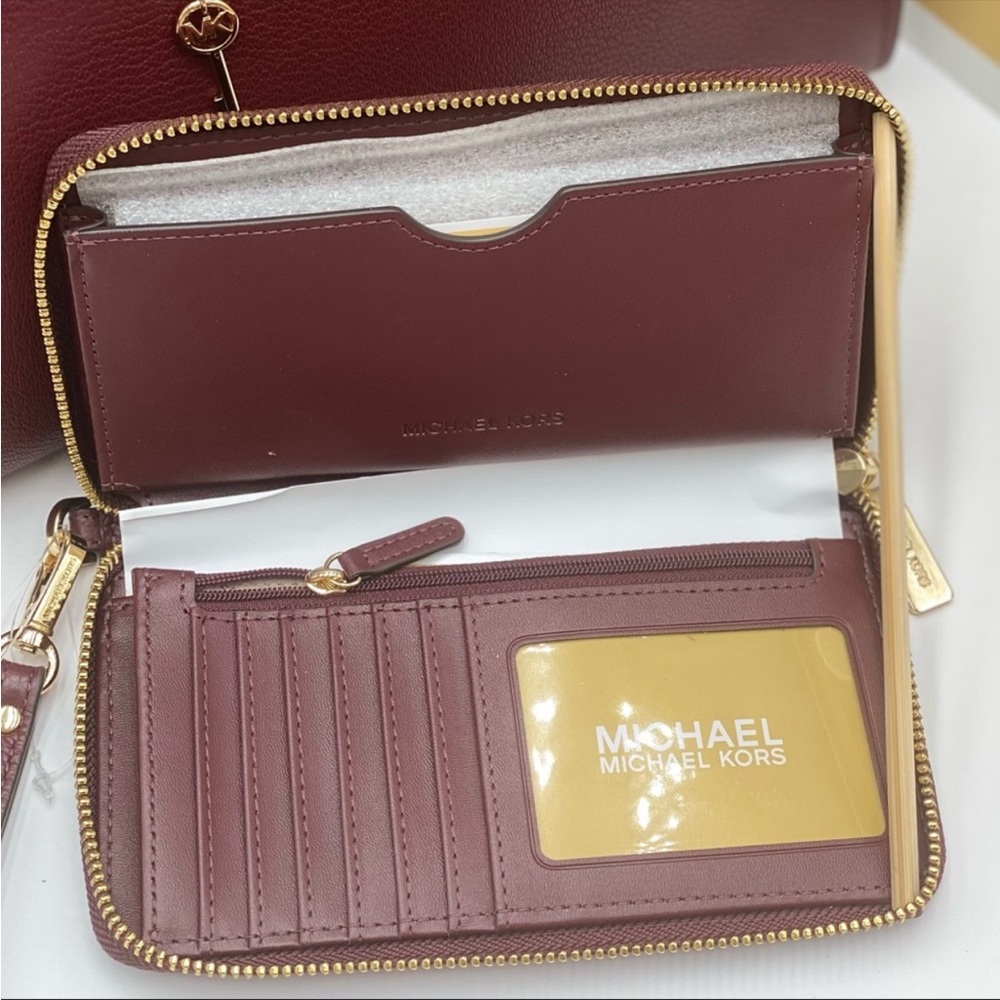 New Michael Kors Hamilton Meidum Satchel
Shoulder Crossbody Bag and Wallet Set - Picture 8 of 15